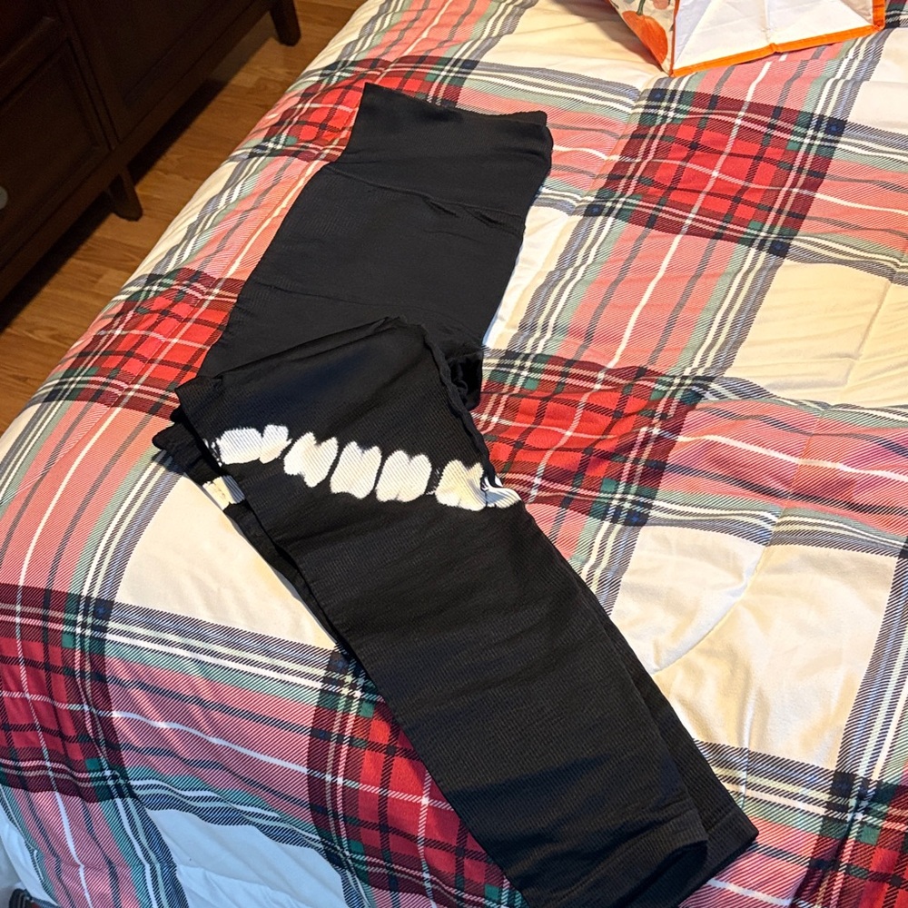 “PINK” Tie-Dye Leggings